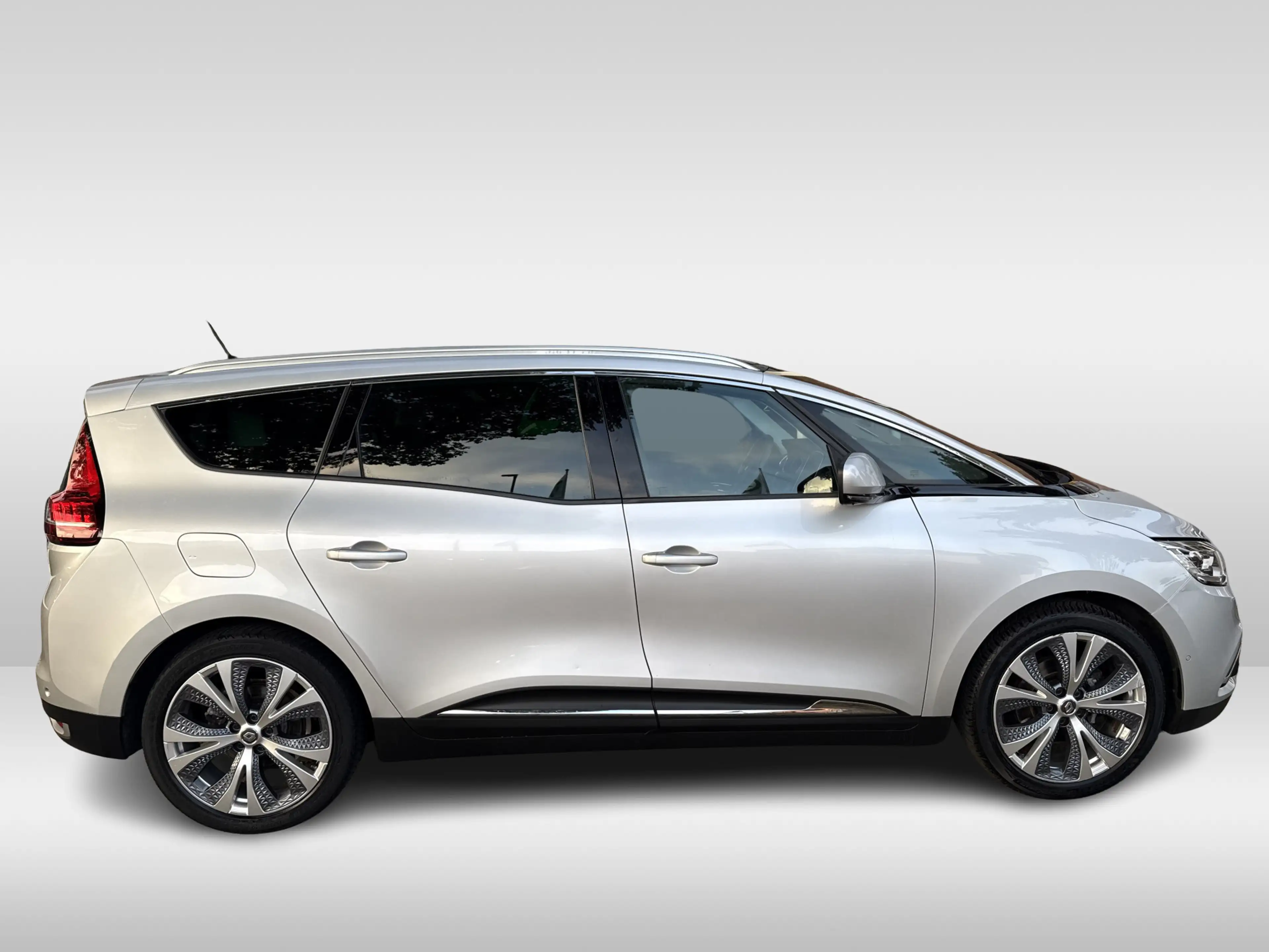 Renault Grand Scenic 1.3 TCe Bose 7p. | achteruitrijcamera | bose sound — photo 3