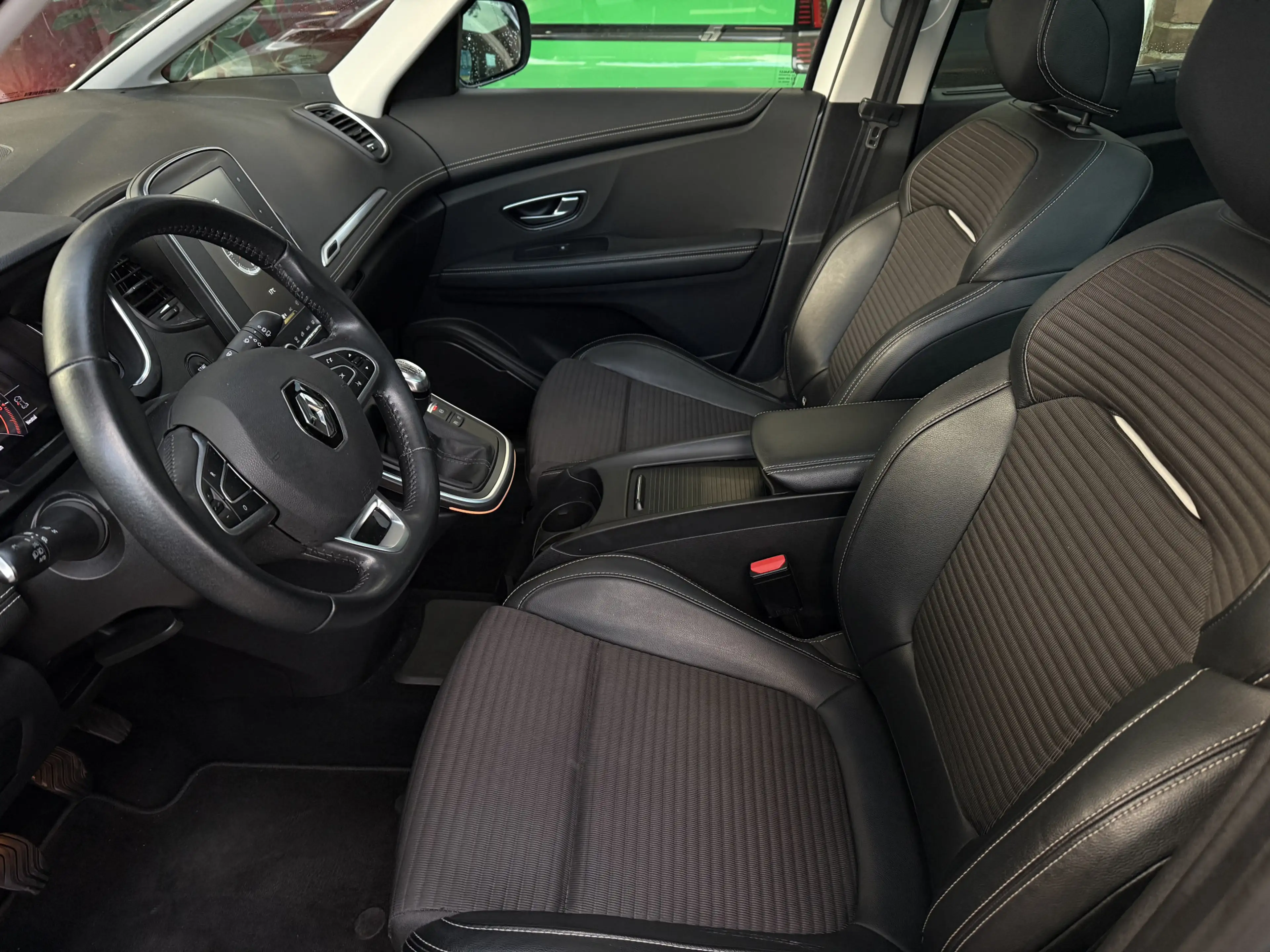 Renault Grand Scenic 1.3 TCe Bose 7p. | achteruitrijcamera | bose sound — photo 13
