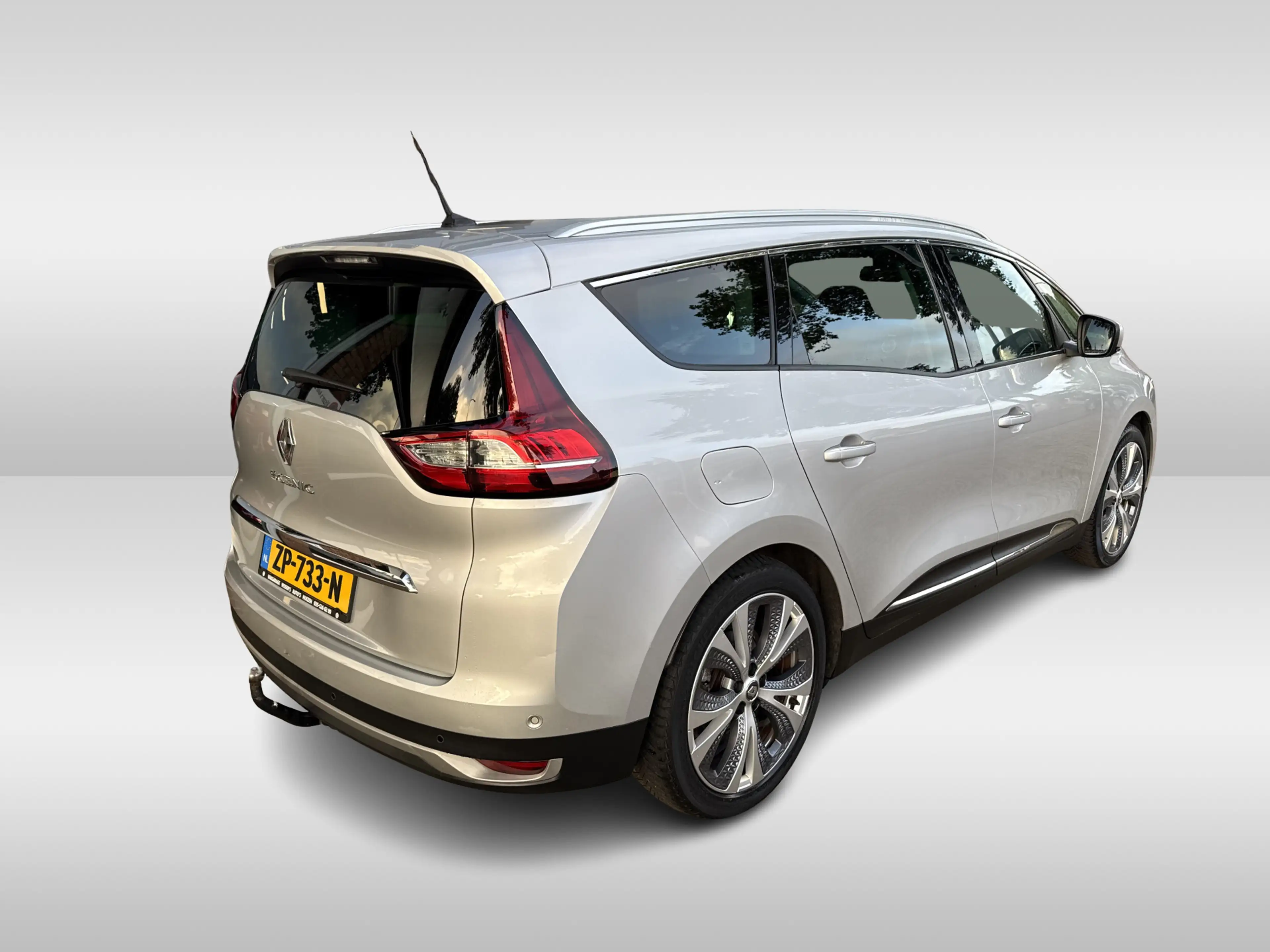 Renault Grand Scenic 1.3 TCe Bose 7p. | achteruitrijcamera | bose sound — photo 9