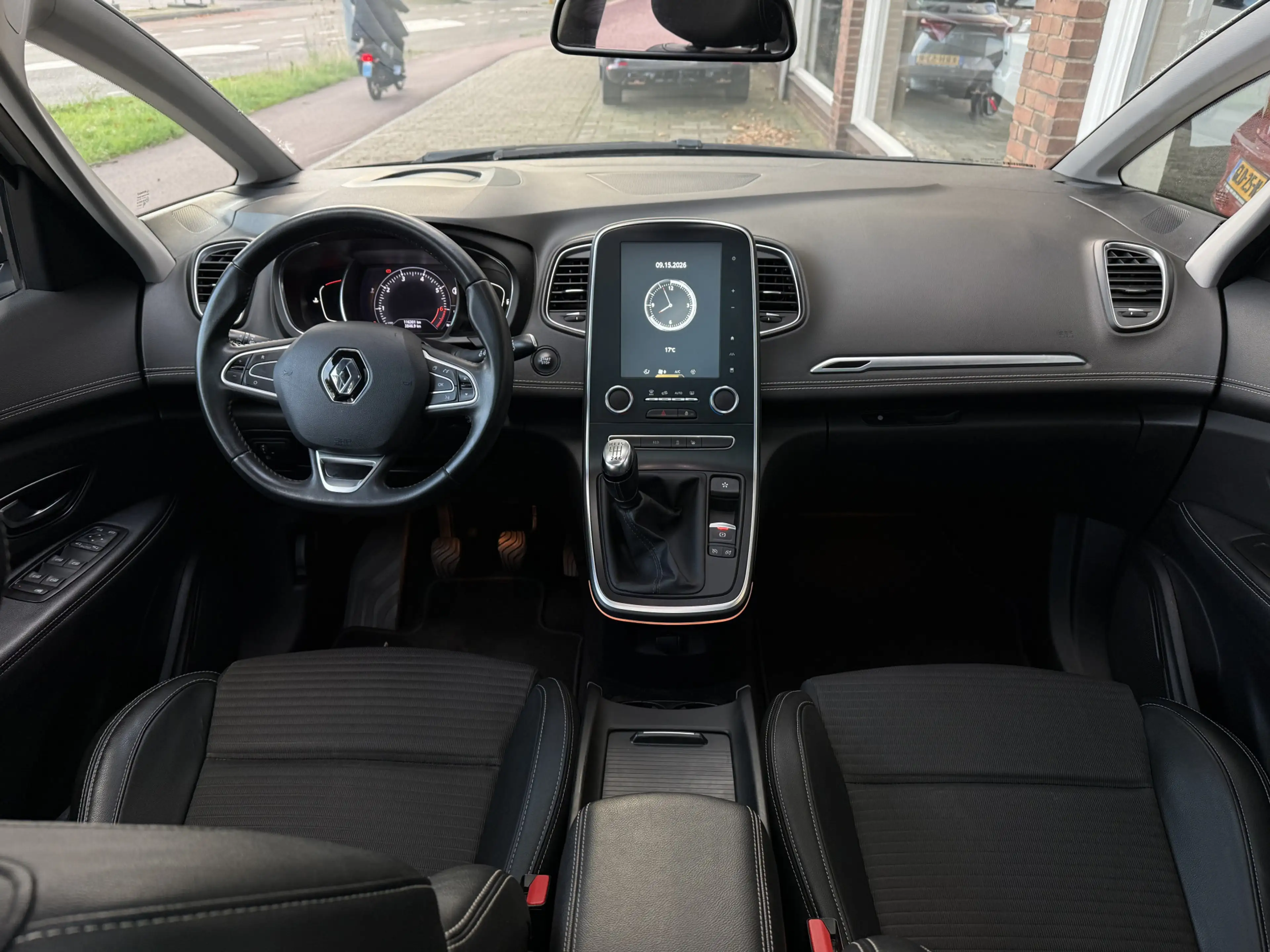 Renault Grand Scenic 1.3 TCe Bose 7p. | achteruitrijcamera | bose sound — photo 11
