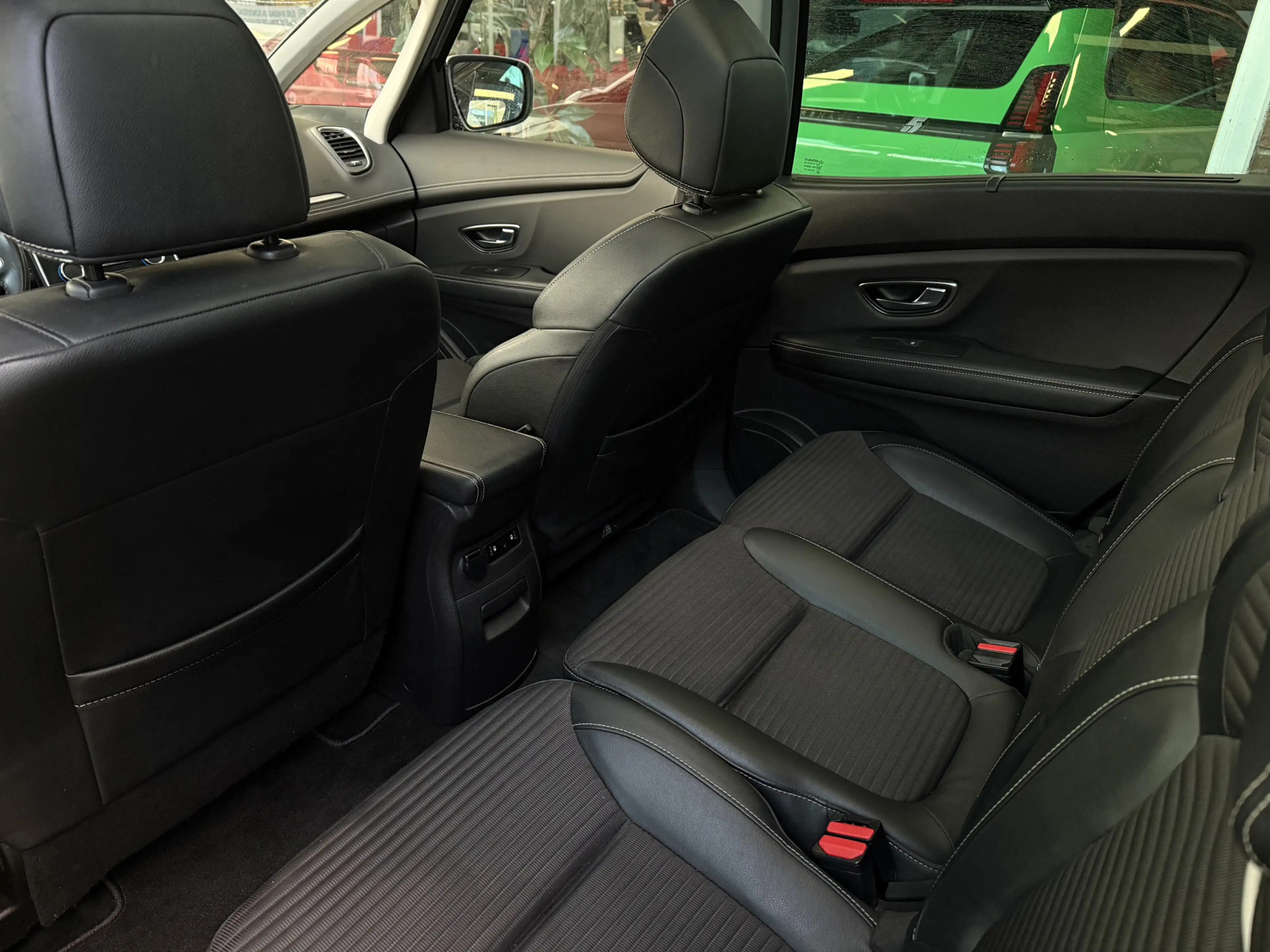Renault Grand Scenic 1.3 TCe Bose 7p. | achteruitrijcamera | bose sound — photo 14