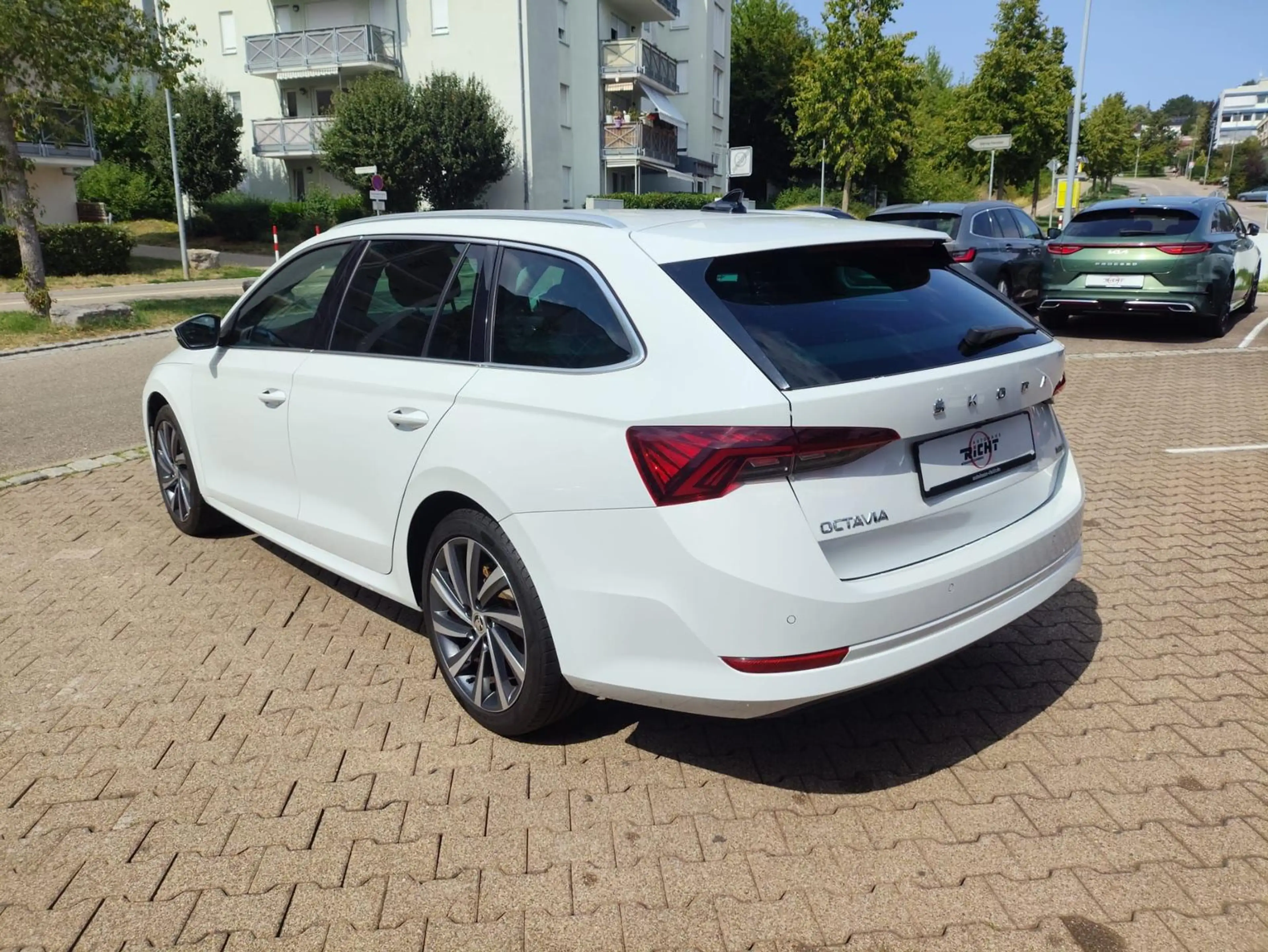 Skoda Octavia 1.5 TSI Style DSG HUD Columbus Kamera — photo 6