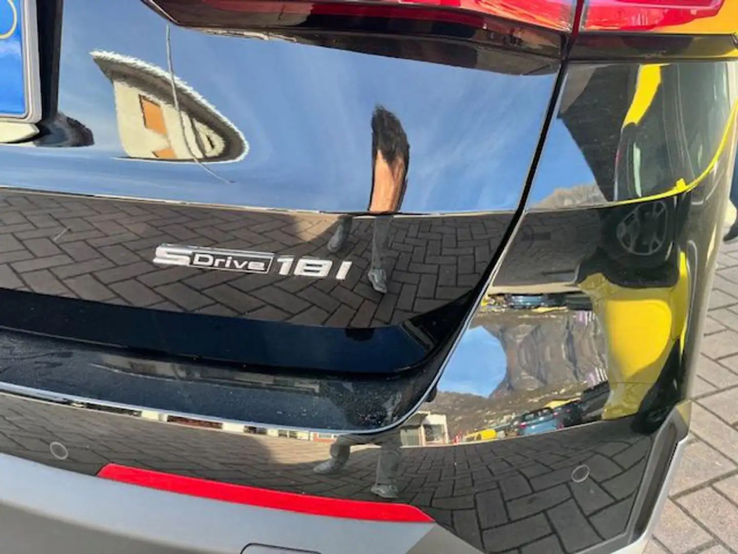 BMW X1 sDrive 18i Nero - 2