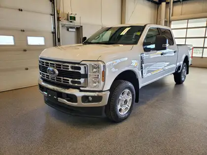 2026 Ford F-250 Super Duty XLT Crew Cab 4WD