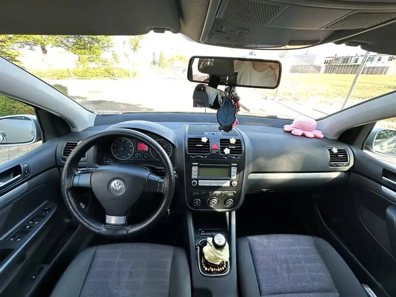 Volkswagen Golf Standard Model — photo 2