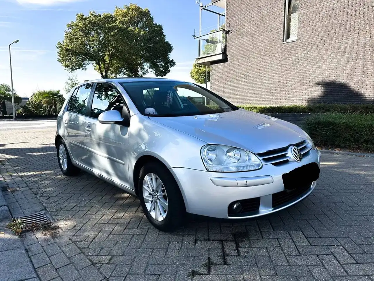 Volkswagen Golf Standard Model