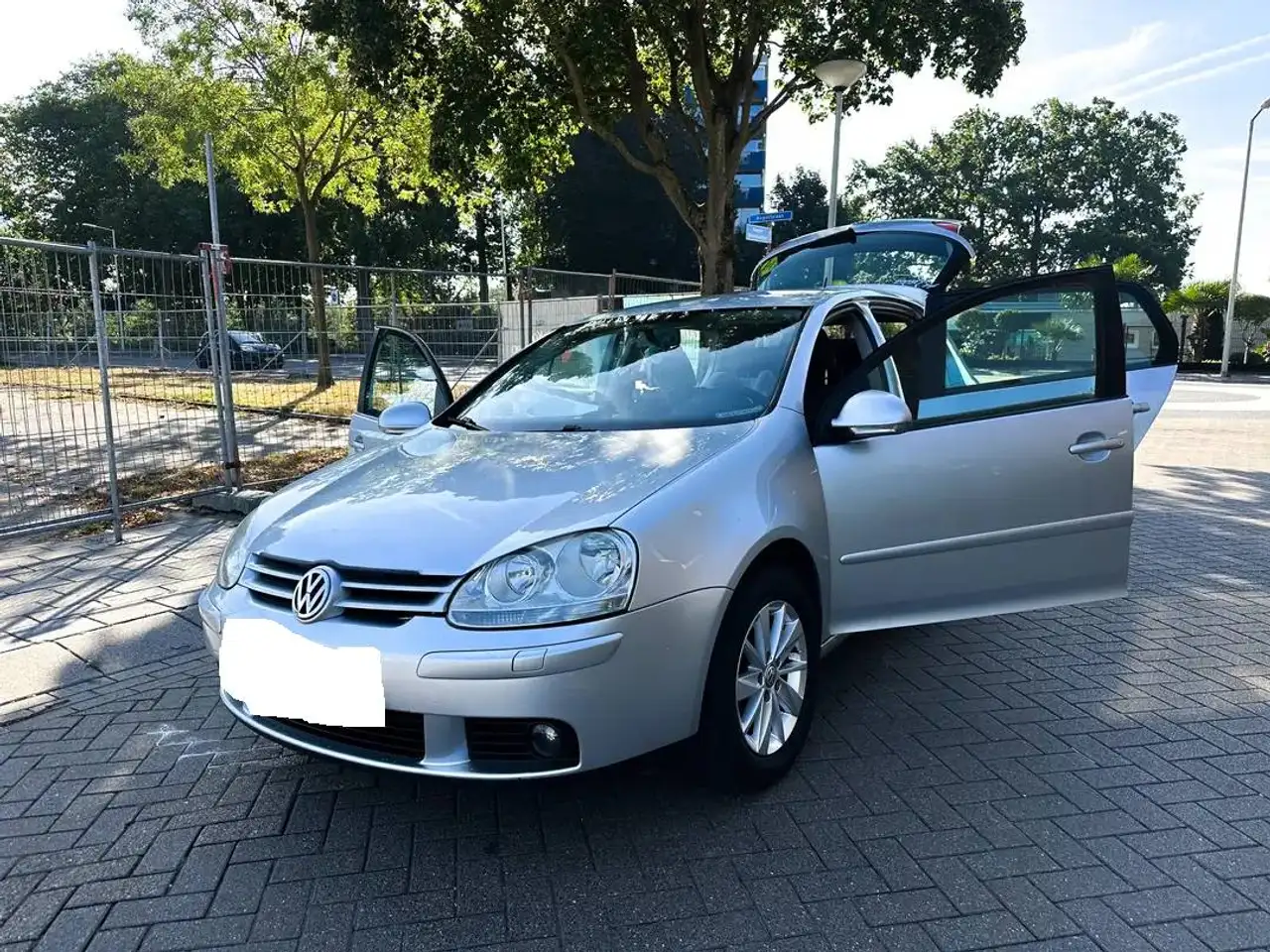 Volkswagen Golf Standard Model — photo 6