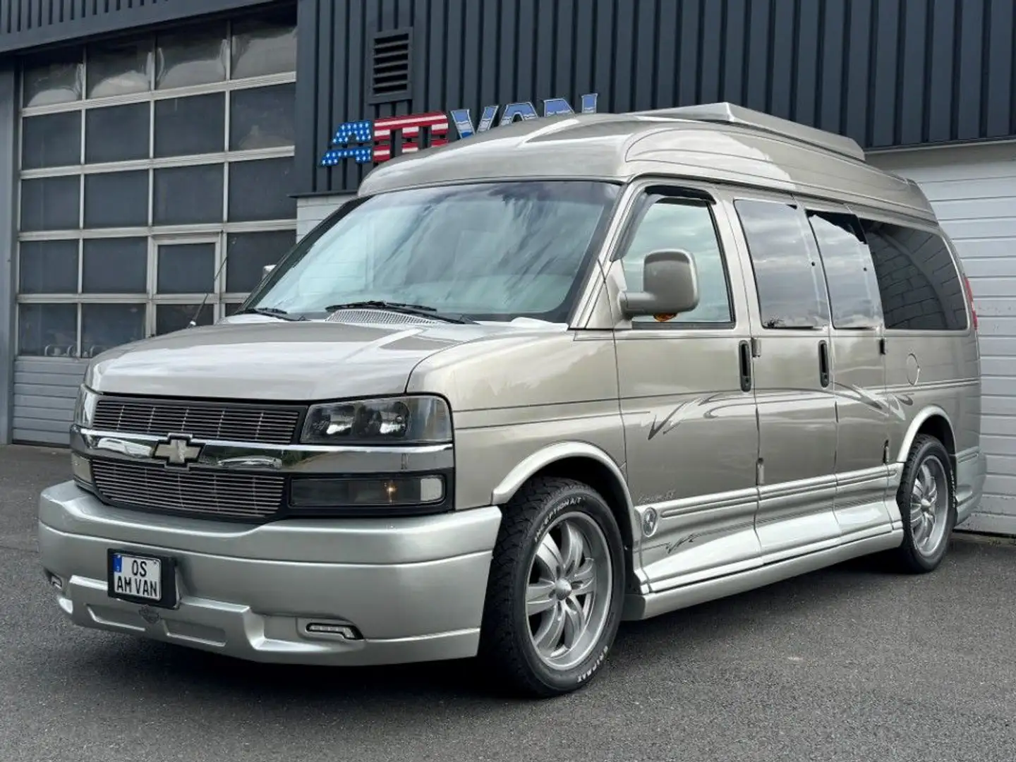 Chevrolet Express Chevy Van Expl. V8 Camper Aufstelldach Beige - 2
