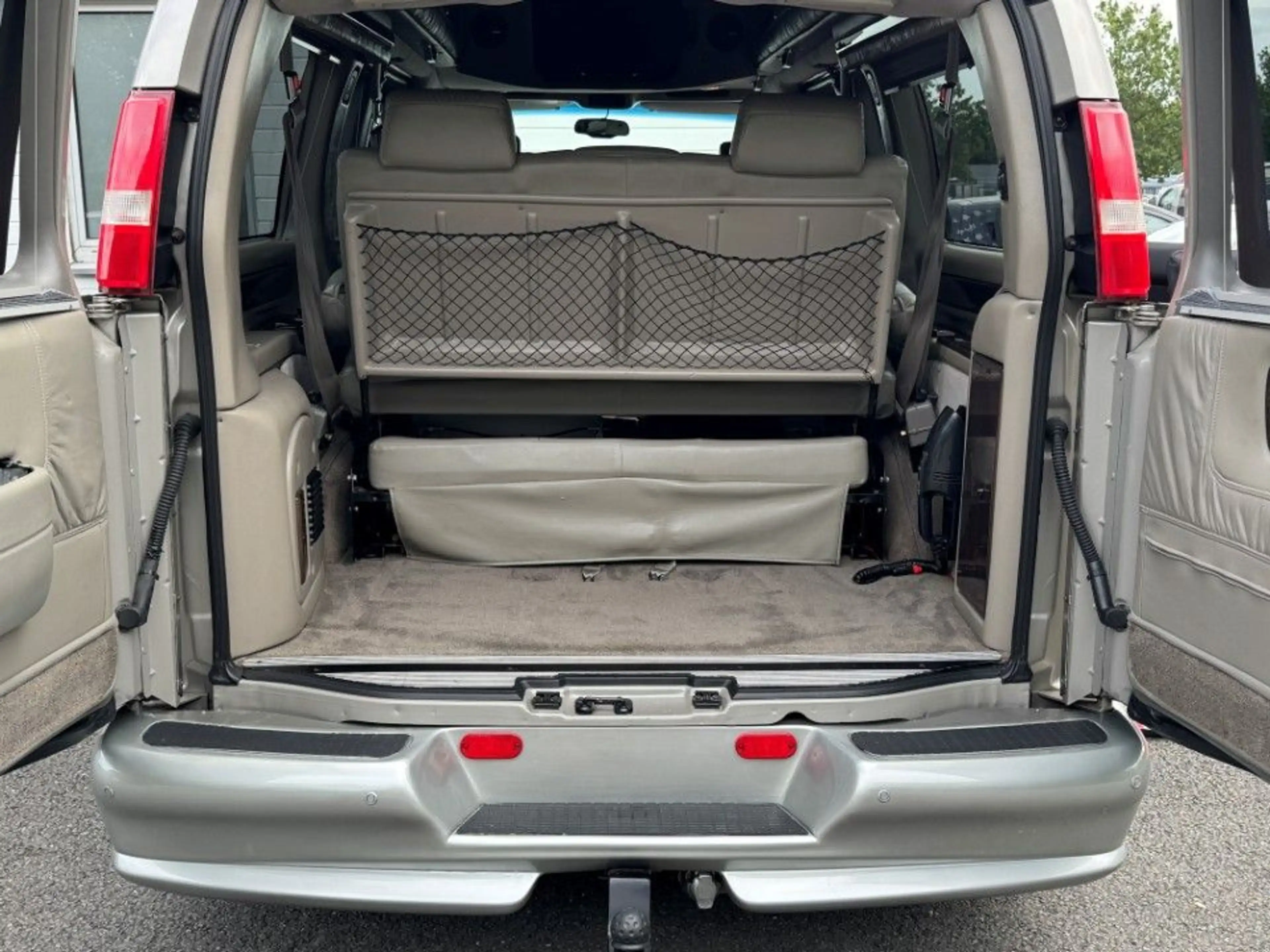 Chevrolet Express Chevy Van Expl. V8 Camper Aufstelldach — photo 20