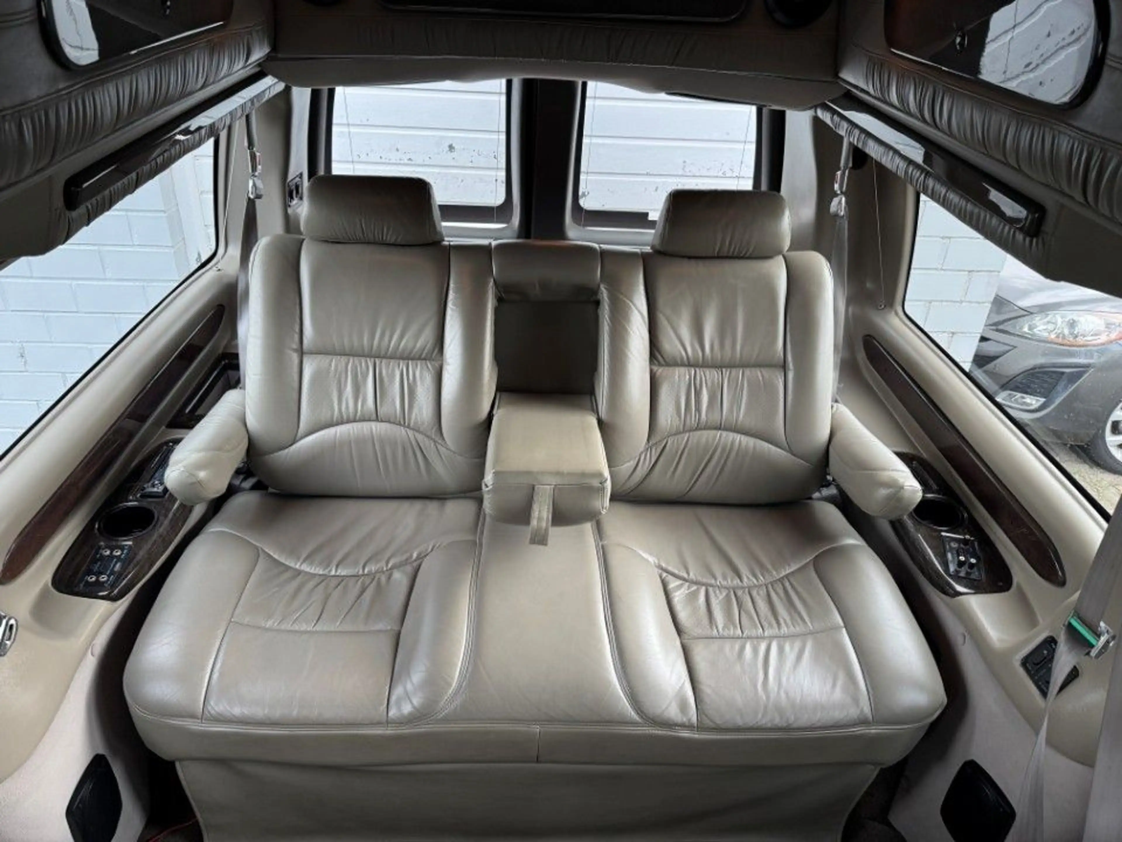 Chevrolet Express Chevy Van Expl. V8 Camper Aufstelldach — photo 14