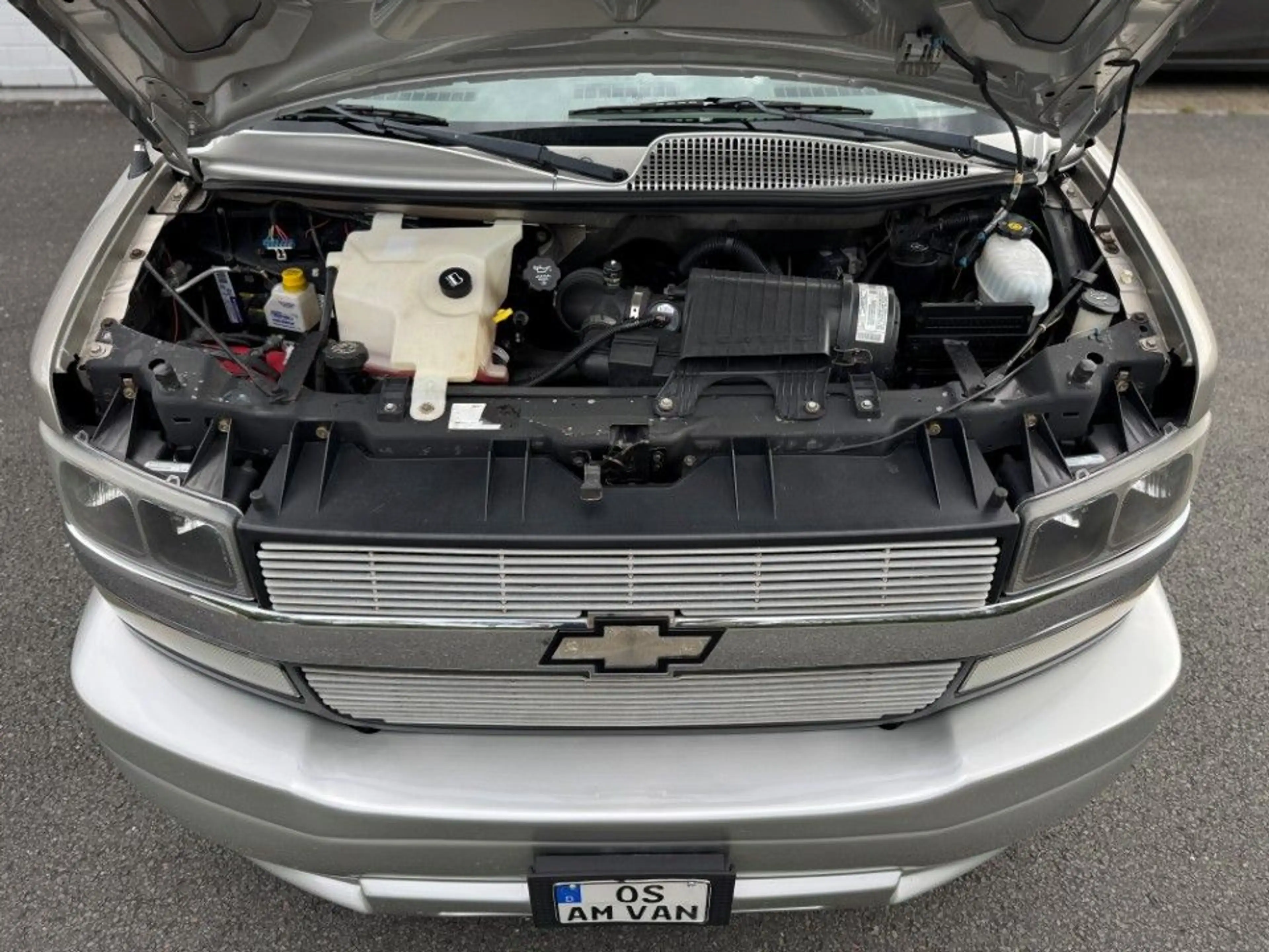 Chevrolet Express Chevy Van Expl. V8 Camper Aufstelldach — photo 19