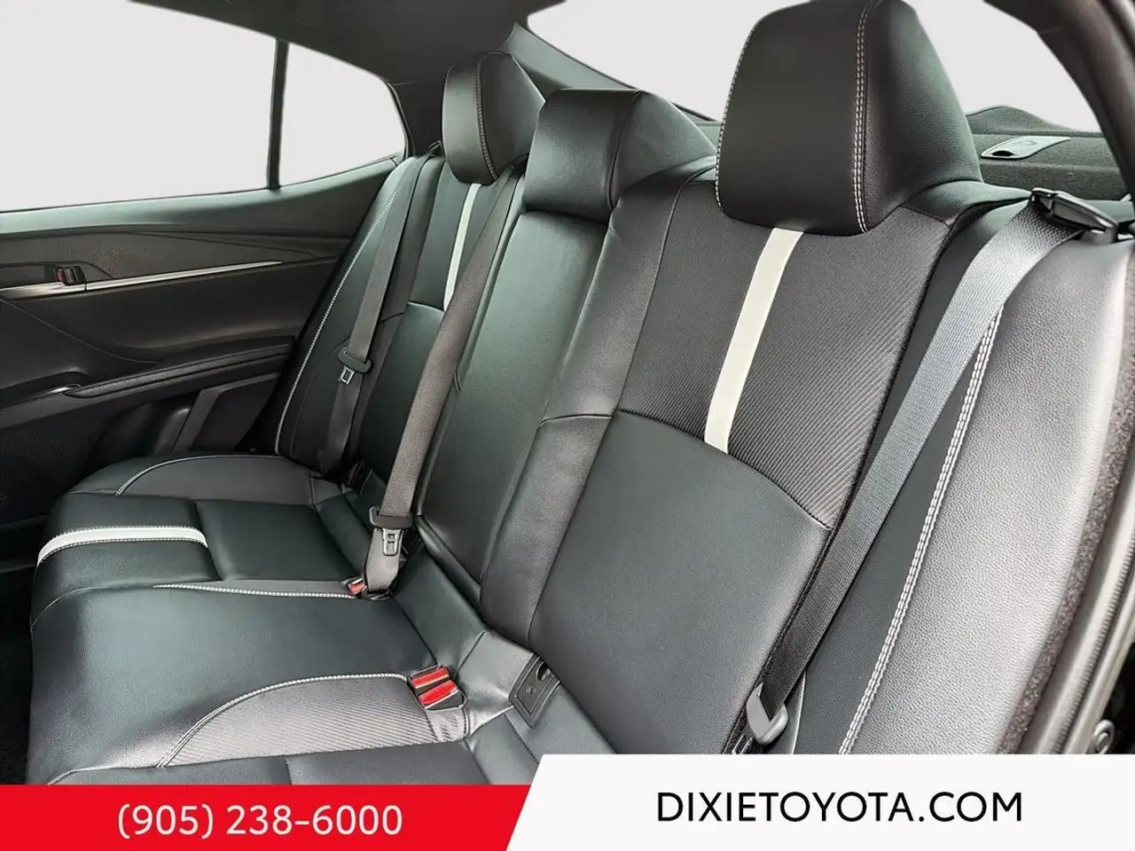 Toyota Camry снимка Toyota Camry