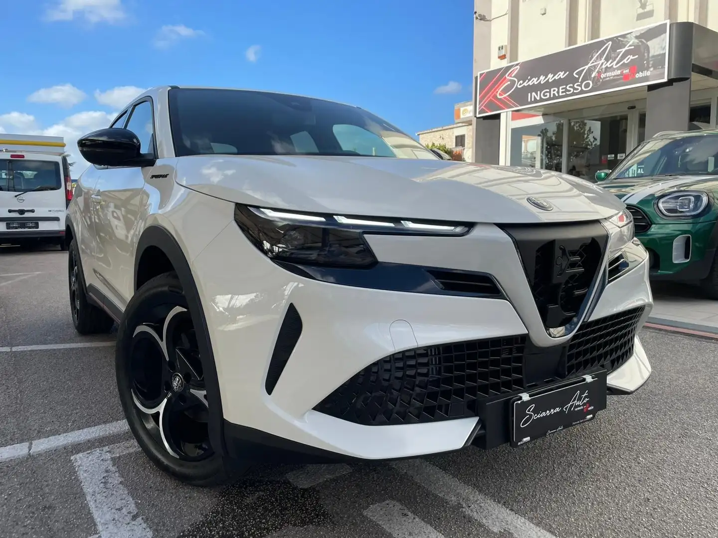 Alfa Romeo Junior 1.2 MHEV 136 CV EDCT6 Speciale Bianco - 1