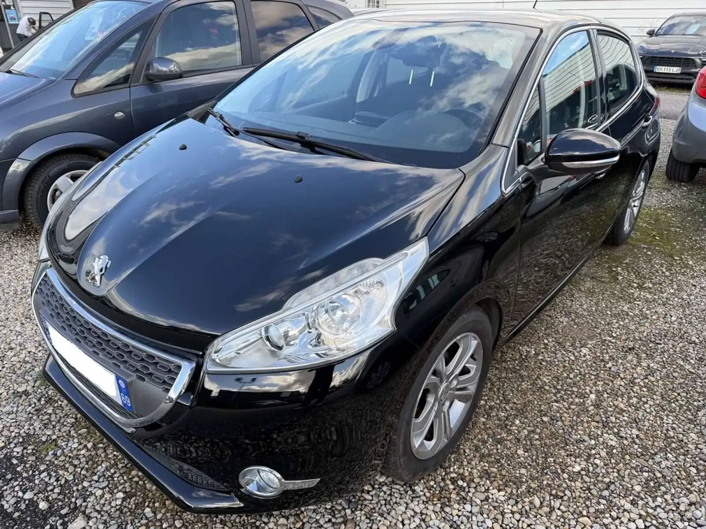 Peugeot 208 1.6 VTi Allure 5p Schwarz - 1