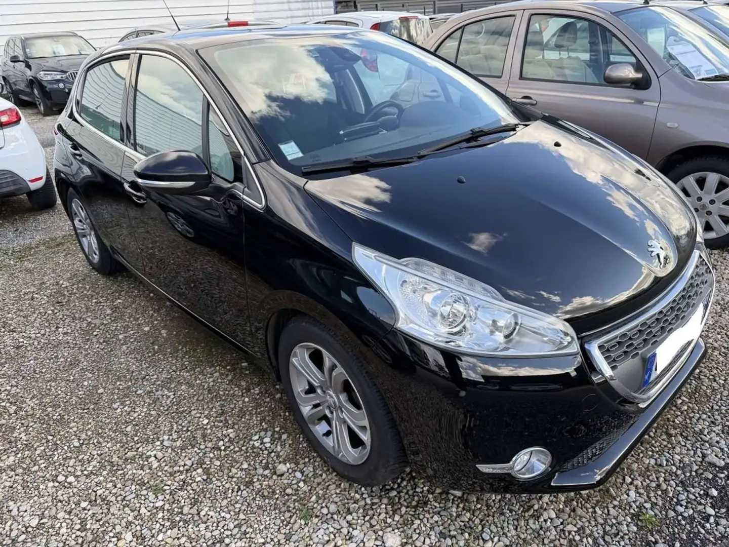 Peugeot 208 1.6 VTi Allure 5p Schwarz - 2