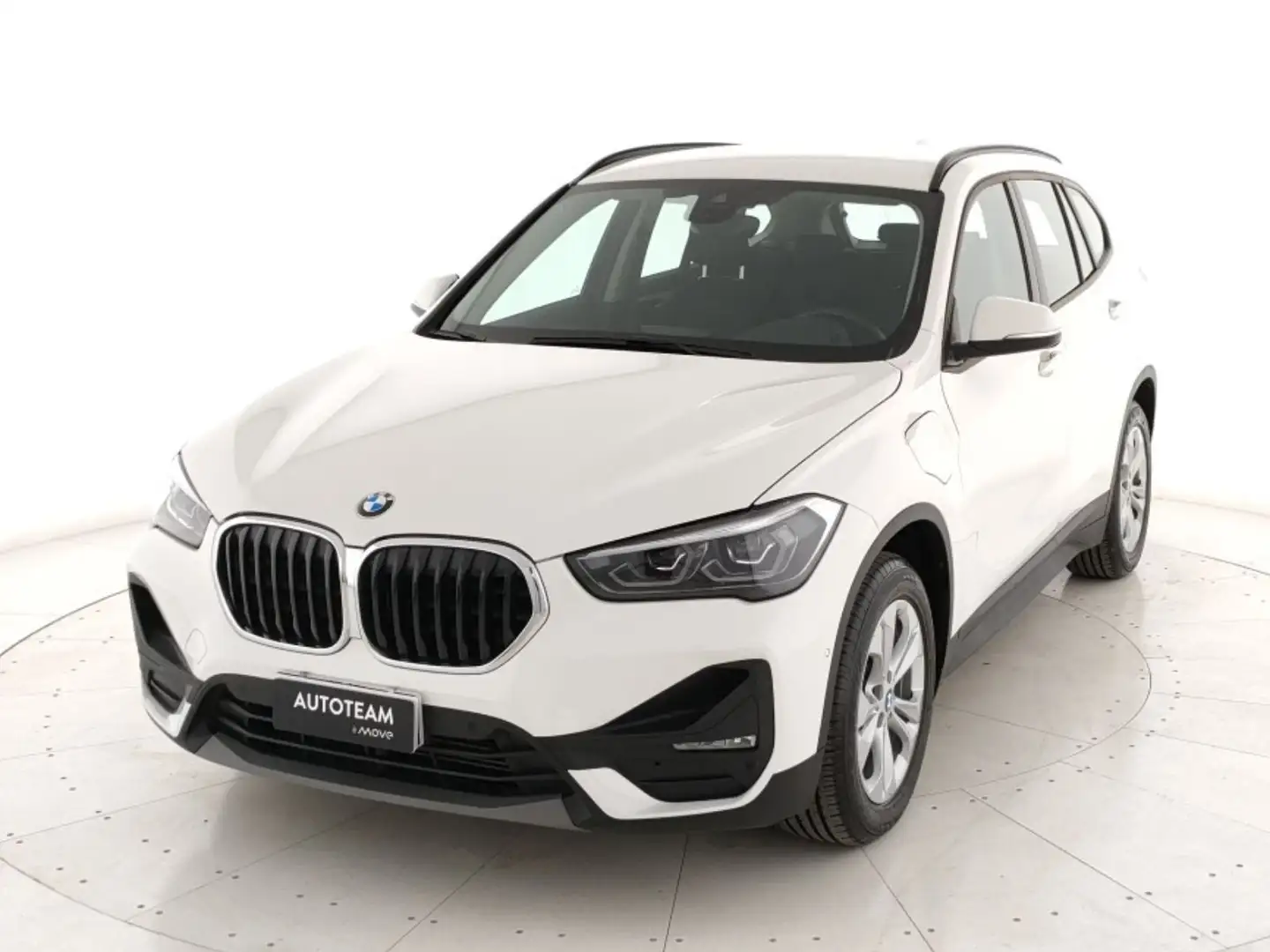 BMW X1 xdrive25e Business Advantage auto Bianco - 1