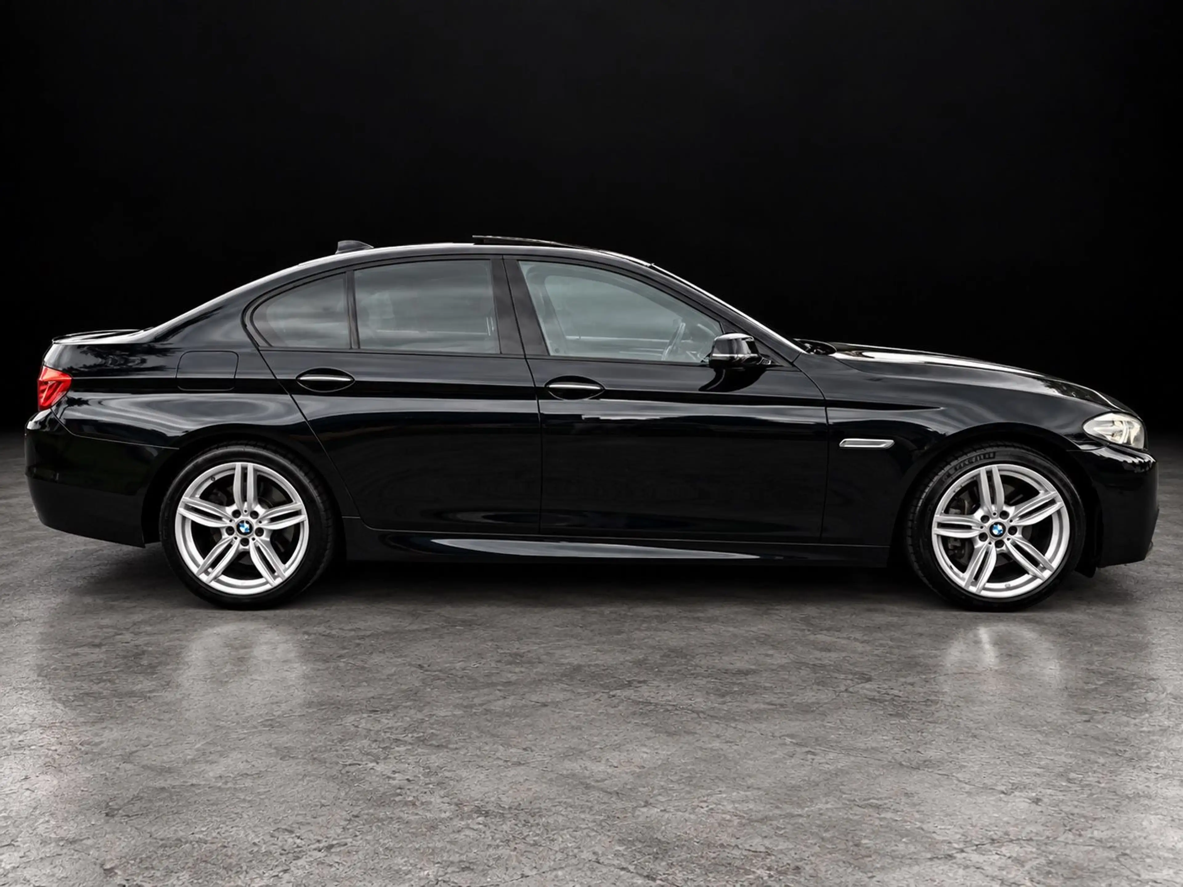BMW 535 D xDrive M-Paket*ACC*Facelift*Harmann*Pano* — photo 4