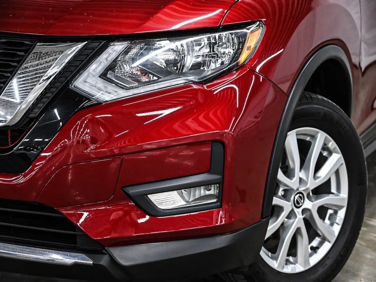 Nissan Rogue снимка Nissan Rogue