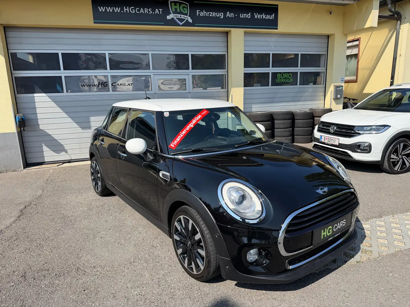 MINI Cooper D Cooper D*Ambiente*Sound*LED*Keyless*NAVI* Schwarz - 1