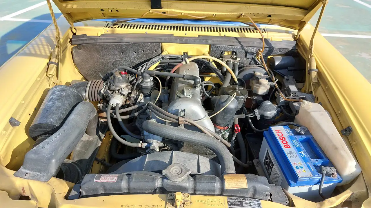 Mercedes-Benz 230 W115, foto 9