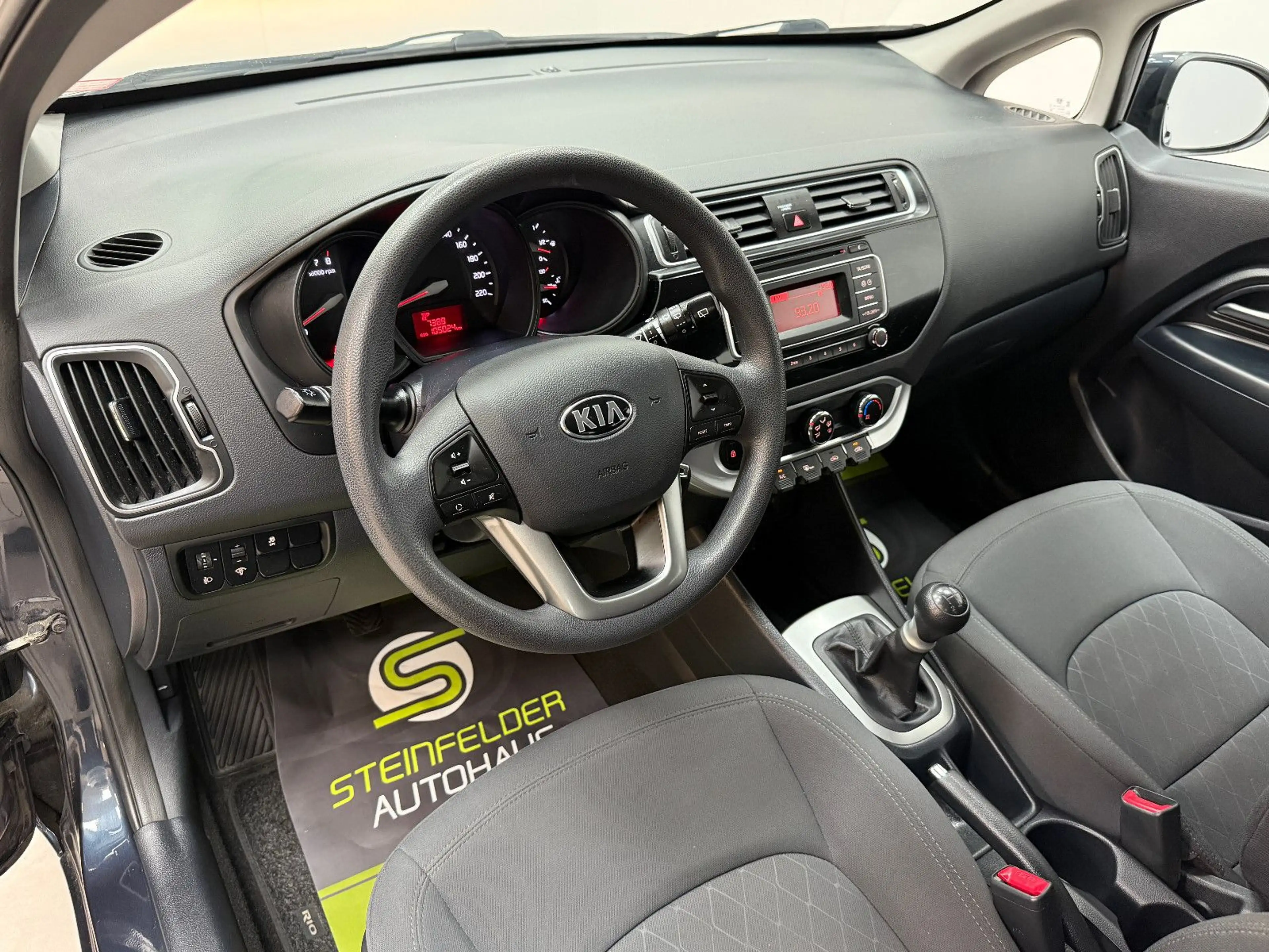 Kia Rio Edition 7 SCHECKHEFT / 5 TÜRER — photo 9