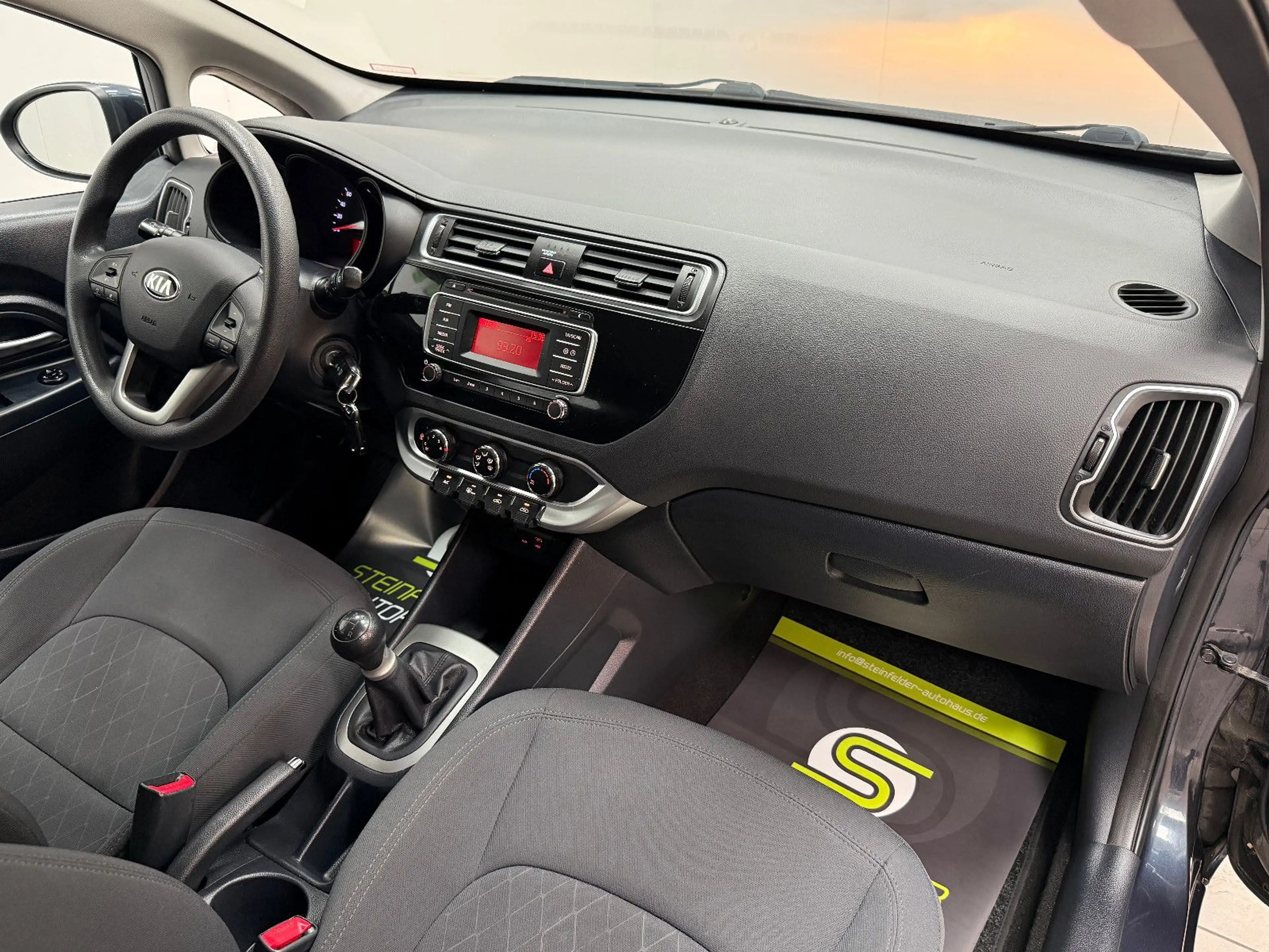 Kia Rio Edition 7 SCHECKHEFT / 5 TÜRER — photo 10