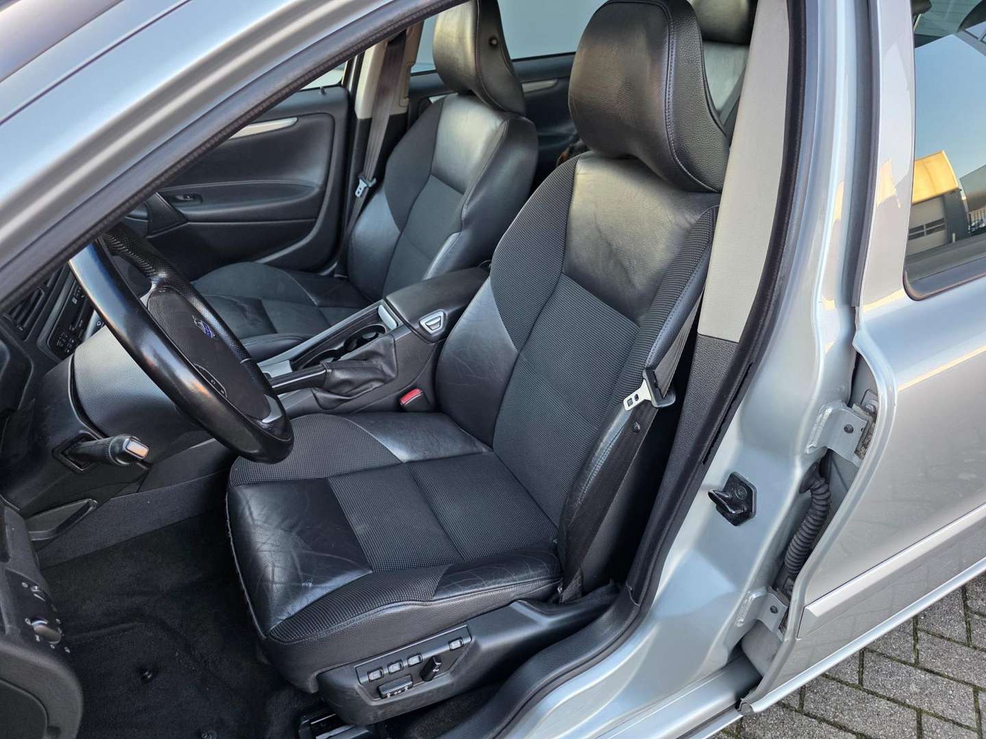 Volvo V70 afbeelding 8