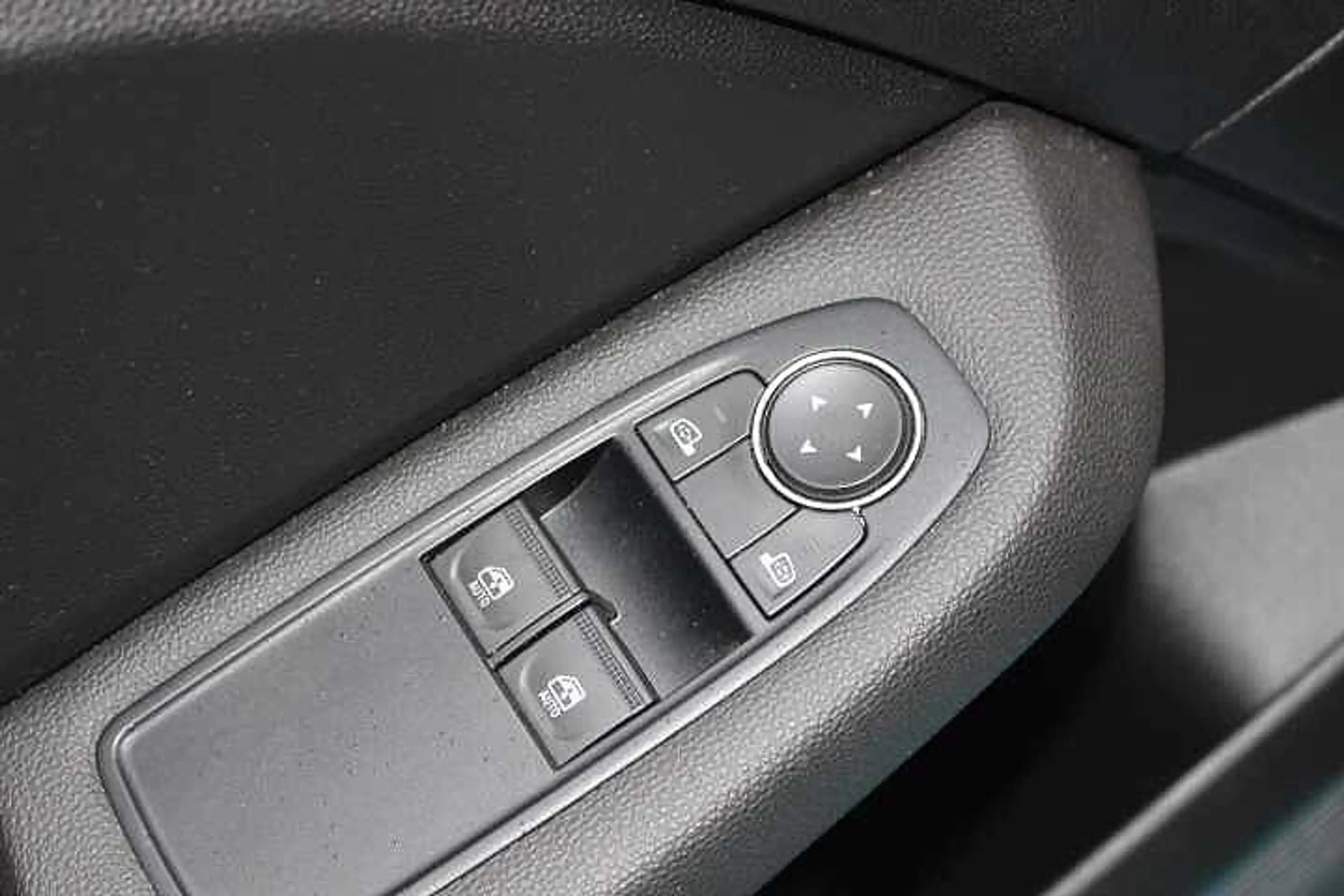 Renault Clio TCe 90 ZEN — photo 16