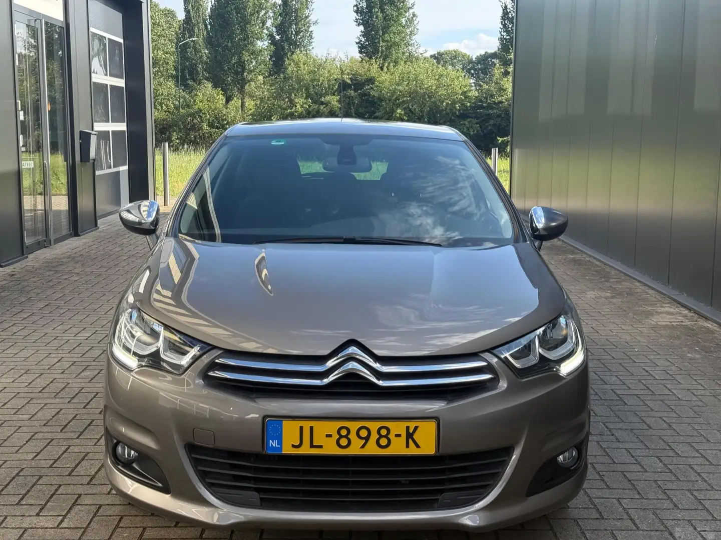 Citroen C4 1.2 PureTech Feel Collection NAP Dealer onderhoude Grijs - 2