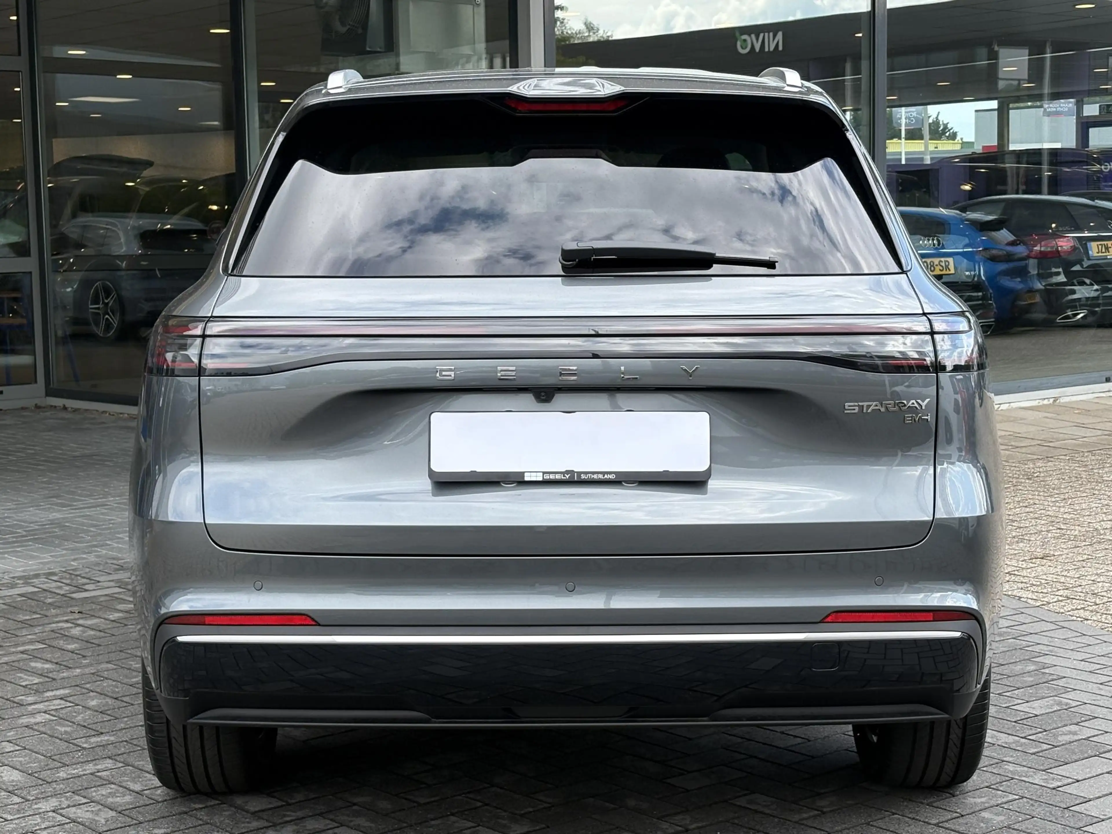 Geely Starray EM-i 1.5 Pro — photo 8