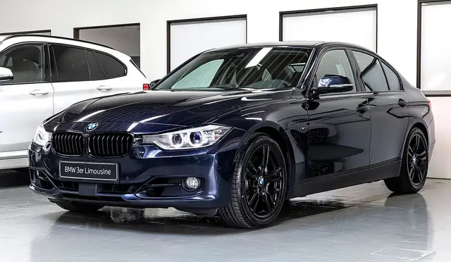 BMW 335 xd SAG XEN NAVI+ HUD ACC KAY MEMO 360° DAB HiFi