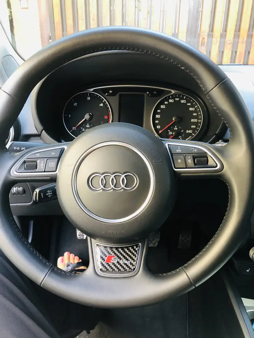 Audi A1 1.4 tdi Design - 2