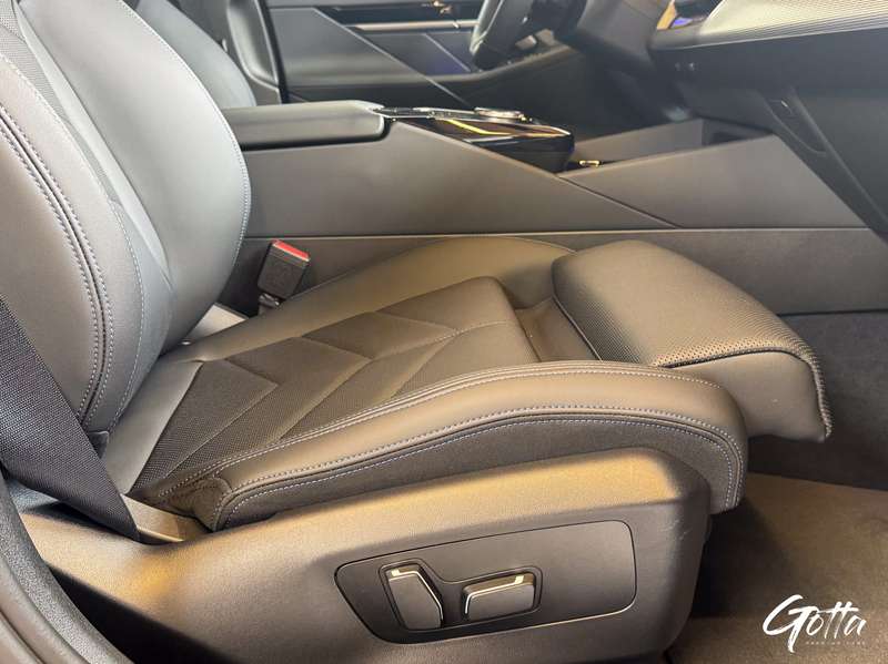 Photo du véhicule BMW 530