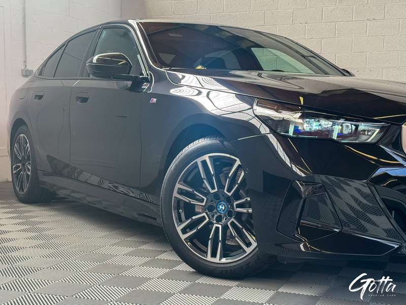 Photo du véhicule BMW 530