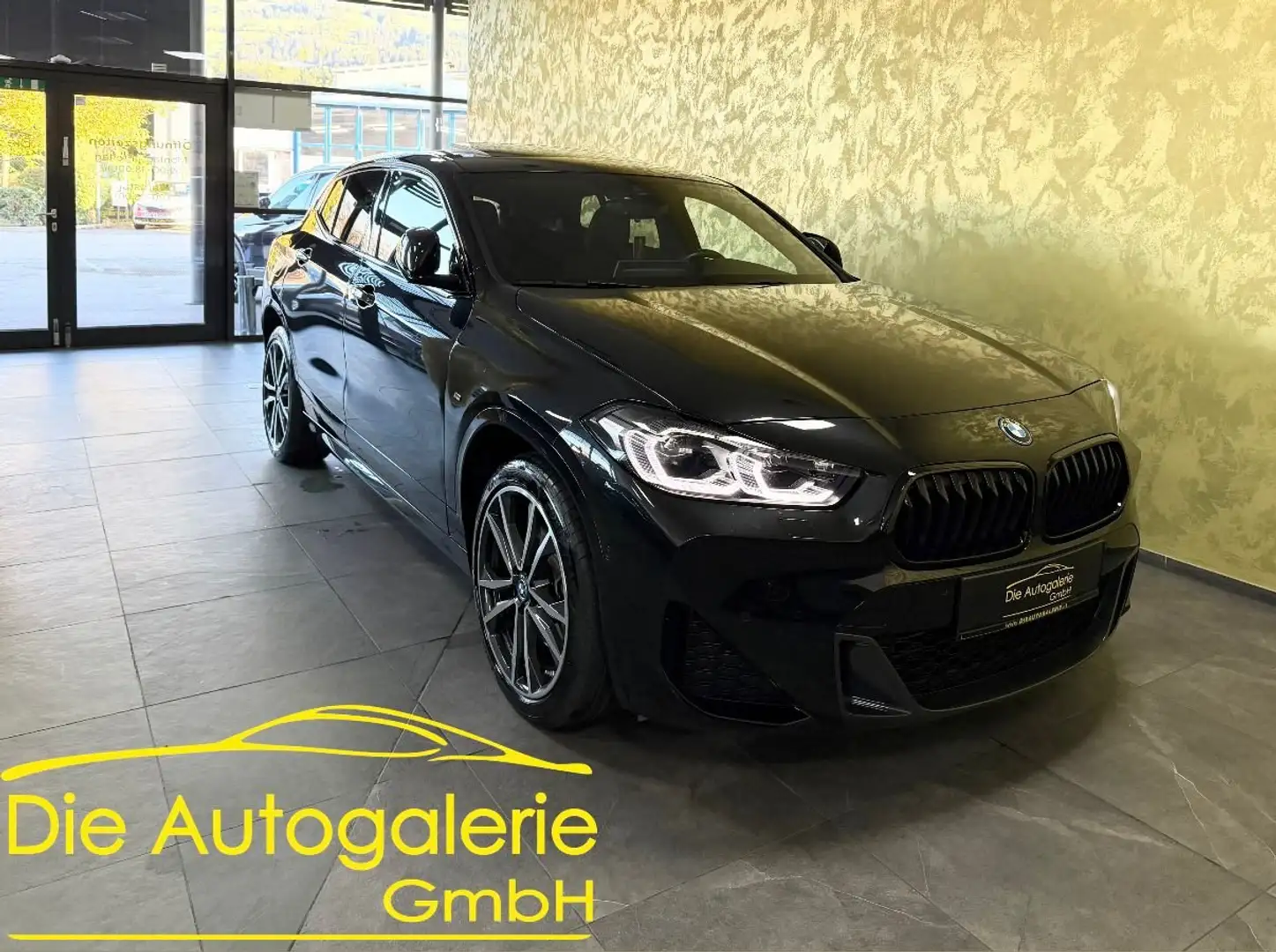 BMW X2 xDrive 25 e *M-SPORT*LED-LIGHT*PANORAMA* Schwarz - 1