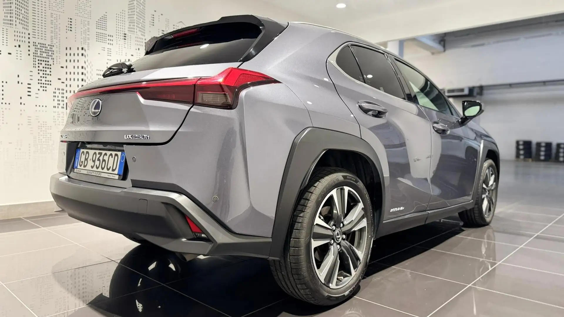 Lexus UX 250h UX 2019 250h 2.0 Executive 4wd cvt Gris - 2