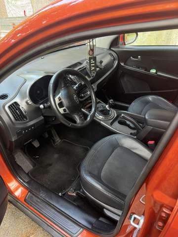 Imagine Kia Sportage 2.0 CRDi 4WD Spirit