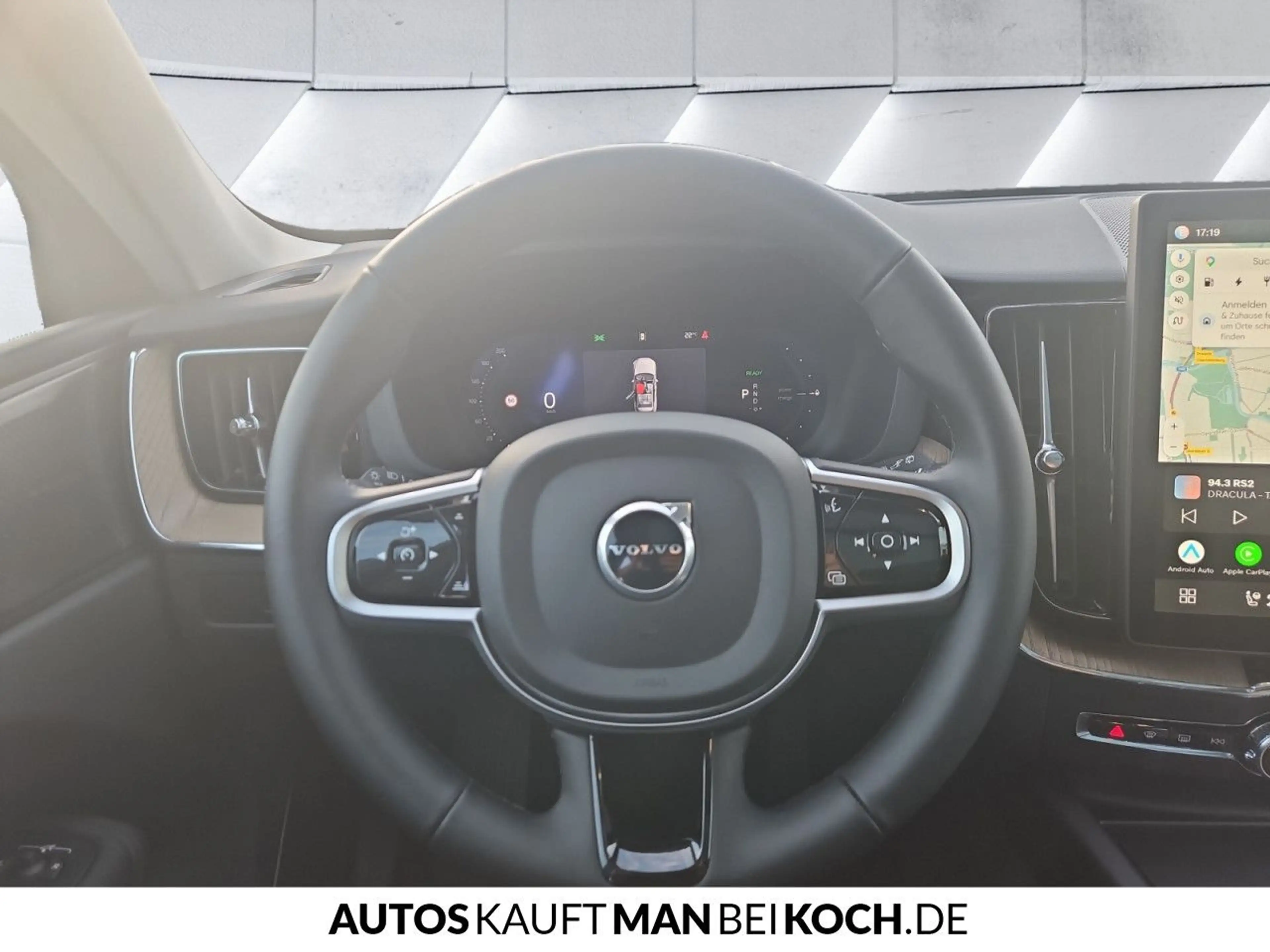 Volvo XC60 T6 AWD B Plus Dark ACC BLIS HUD PANO AHK LED — photo 9