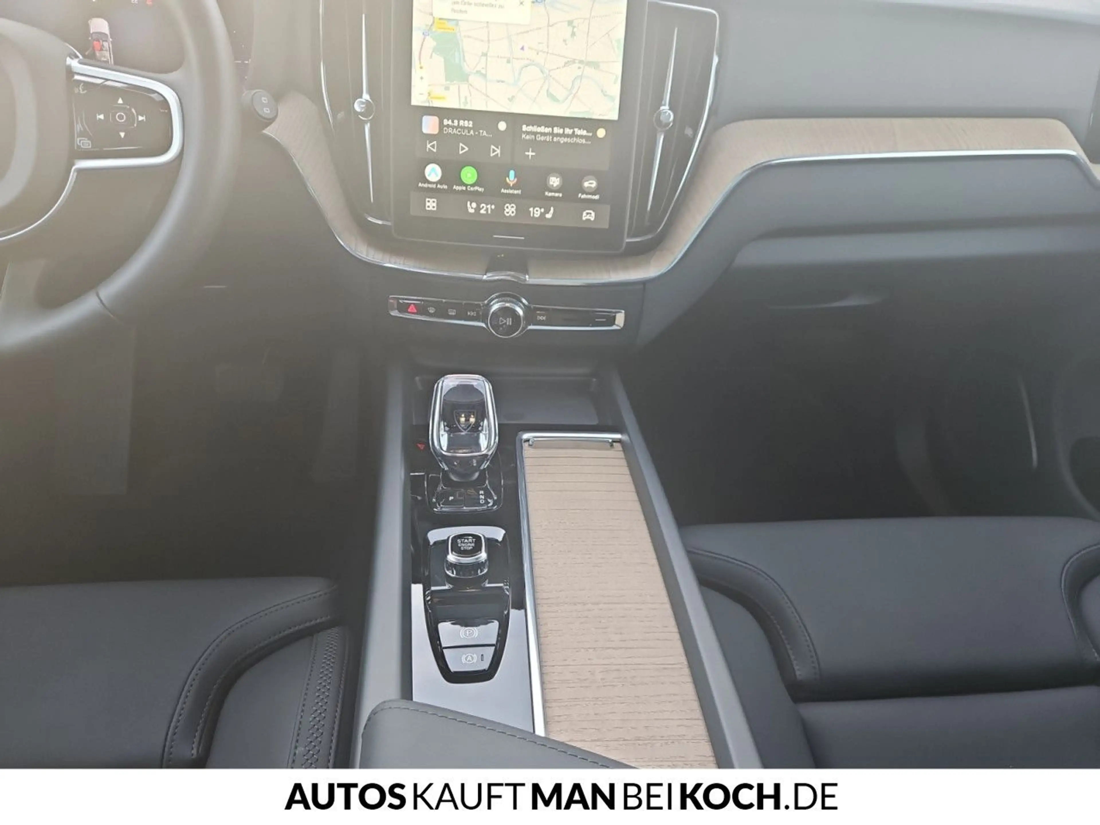 Volvo XC60 T6 AWD B Plus Dark ACC BLIS HUD PANO AHK LED — photo 10