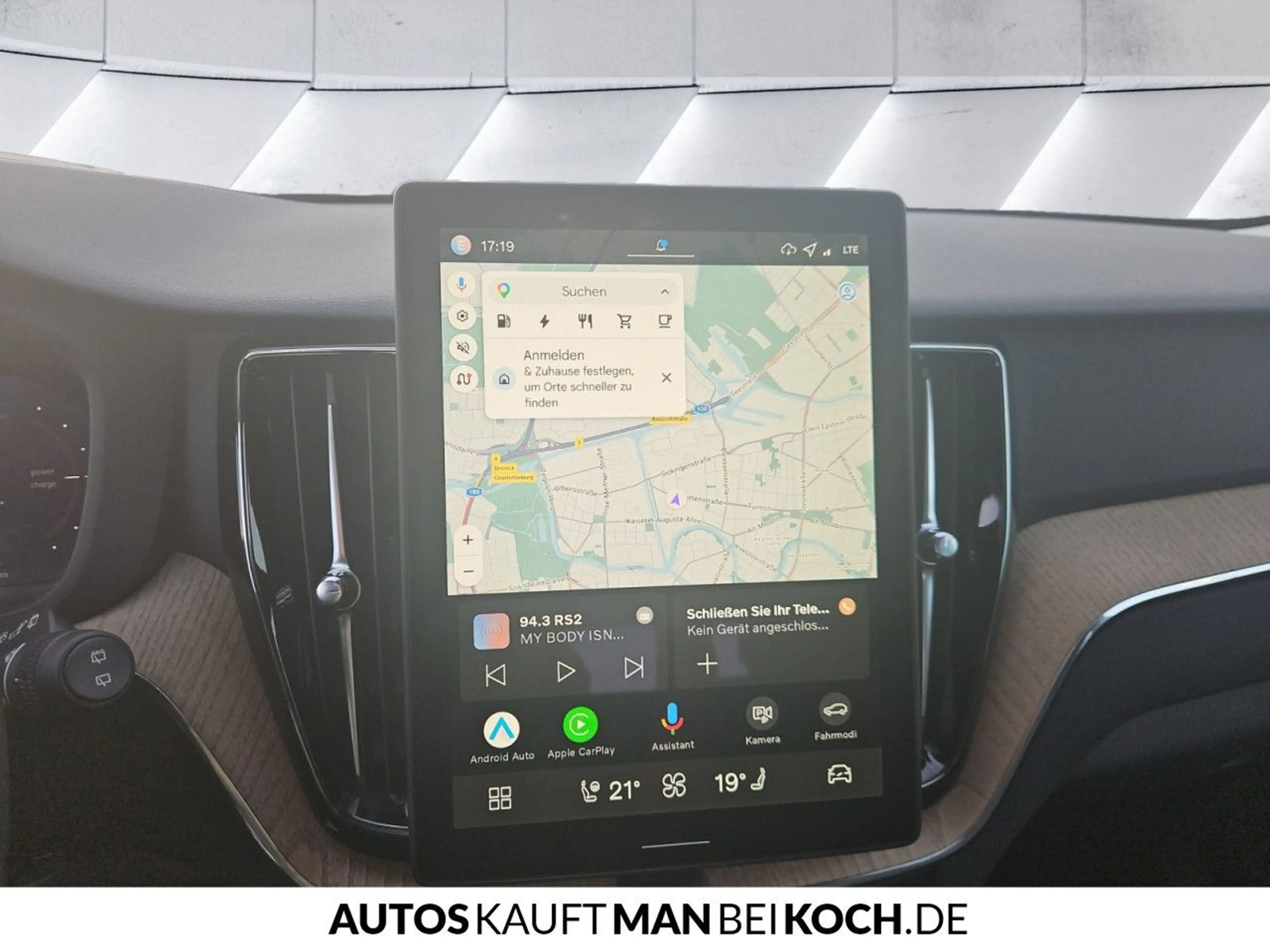 Volvo XC60 T6 AWD B Plus Dark ACC BLIS HUD PANO AHK LED — photo 12
