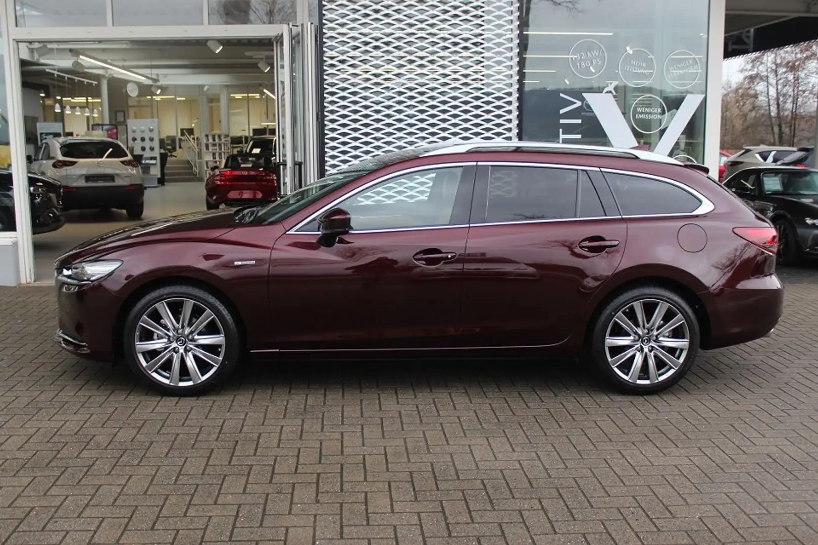 Mazda 6 20TH ANNIVERSARY G-194 AT NAVI ACAA SHZ HUD 360° B Červená - 2