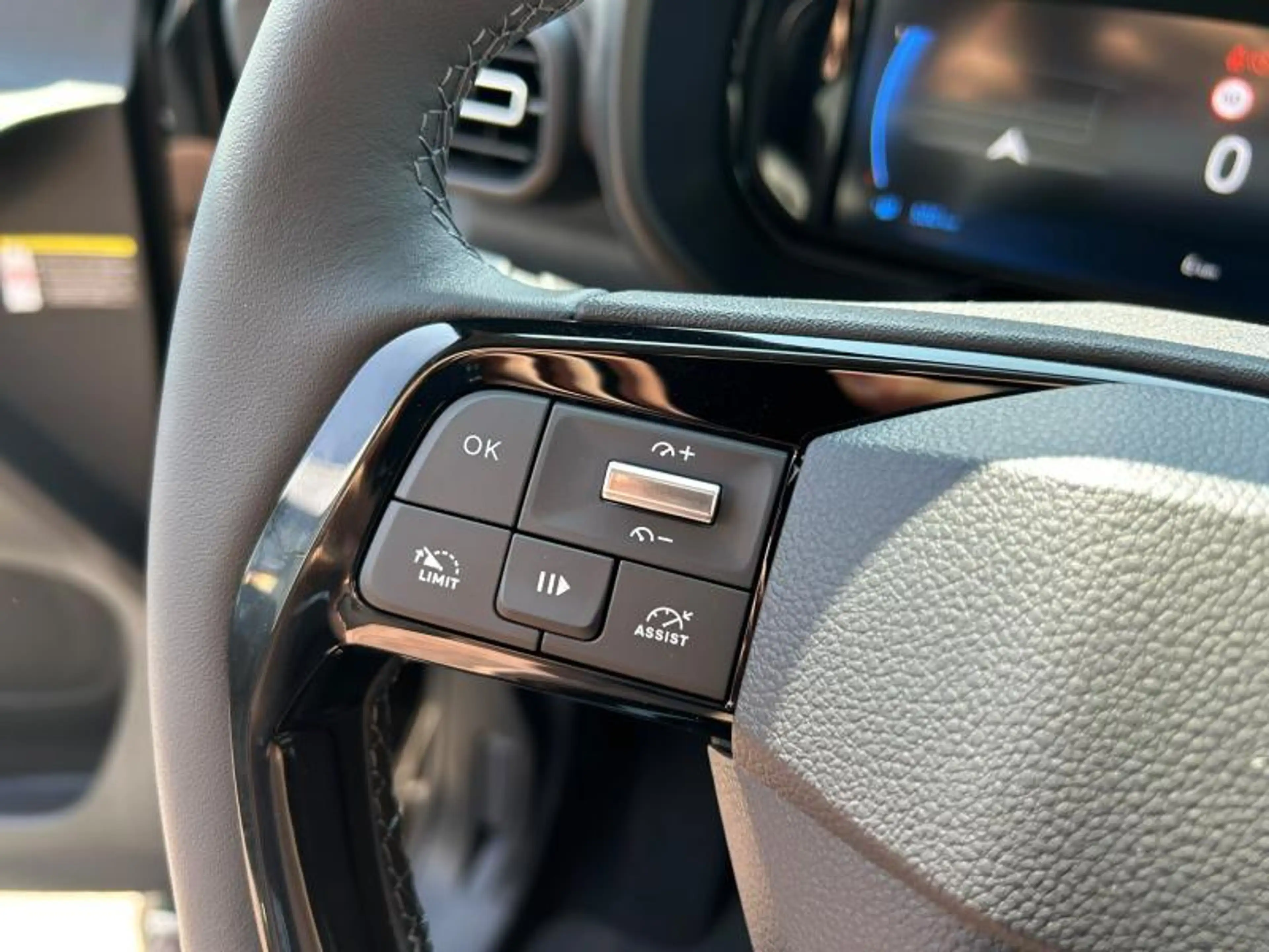 Toyota Verso 1.2B MT LWB Family 7pl — photo 11