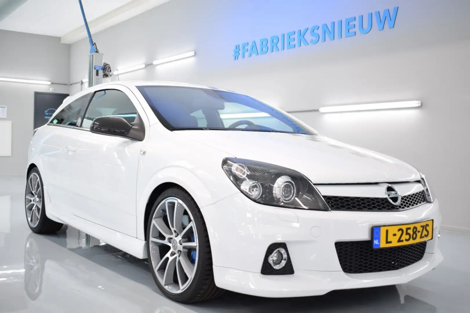 Opel Astra Nurburgring Edition (nr. 159 van 835) Blanc - 1