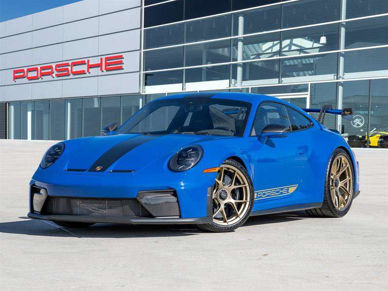 2026 Porsche 911 GT3 Coupe Front Axle Lift System|Porsche Ceramic Composite Brakes (PCCB) with Calipers in High Gloss