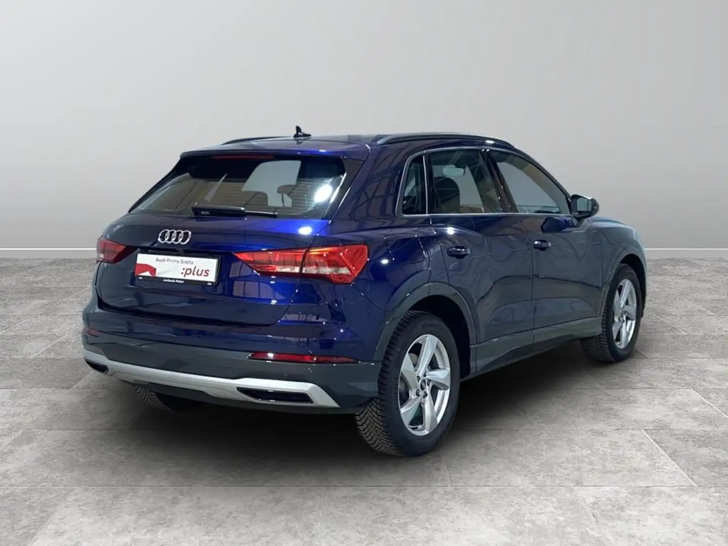 Audi Q3 35 1.5 tfsi Business Advanced s-tronic Blu/Azzurro - 2