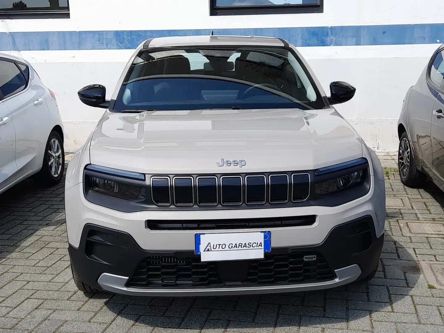 Jeep Avenger Avenger 1.2 turbo Altitude 2WD 100cv Beige - 2