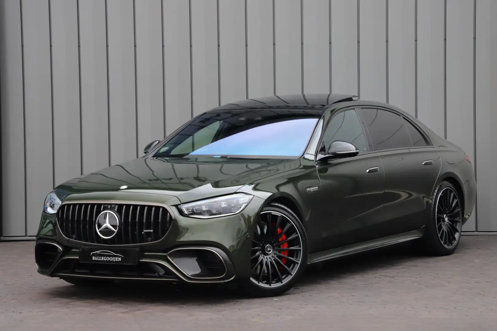 Mercedes-Benz S 63 AMG S E Performance Lang | 802PK | Entertainment | Car Vert - 1