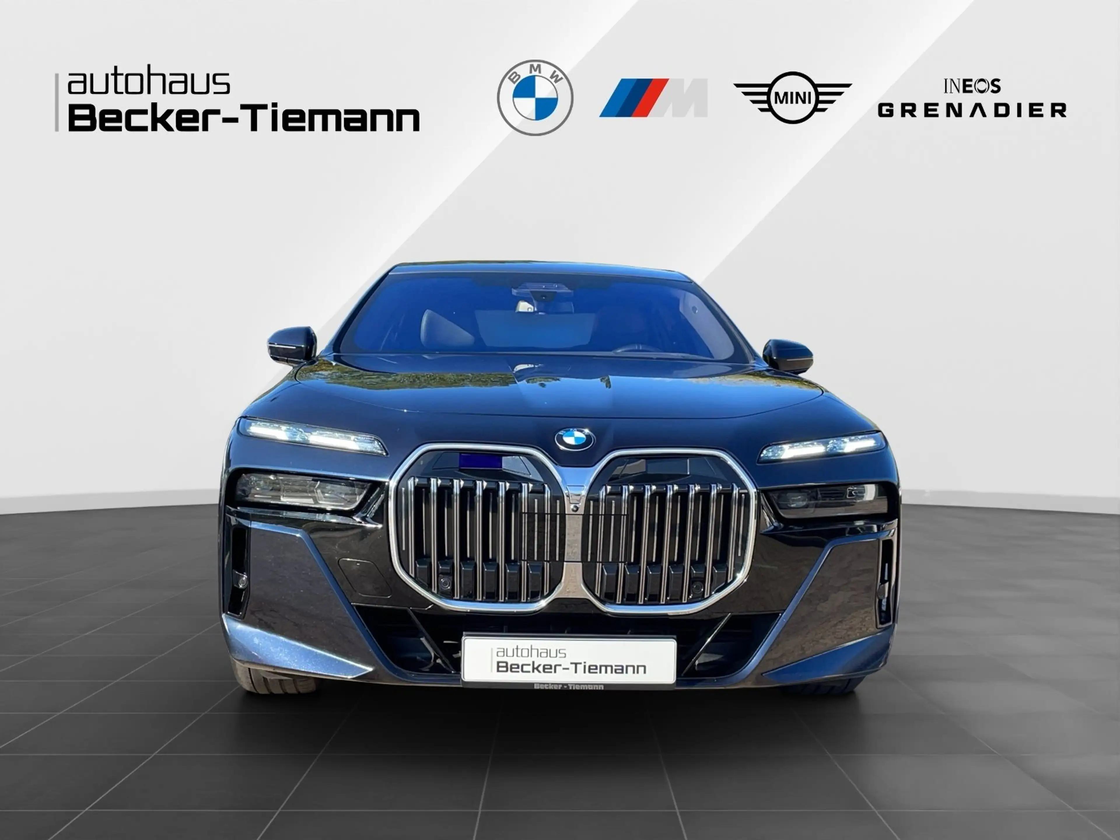 BMW 740 d xDrive M Sport/ Automatiktüren/ B&W HiFi — photo 2