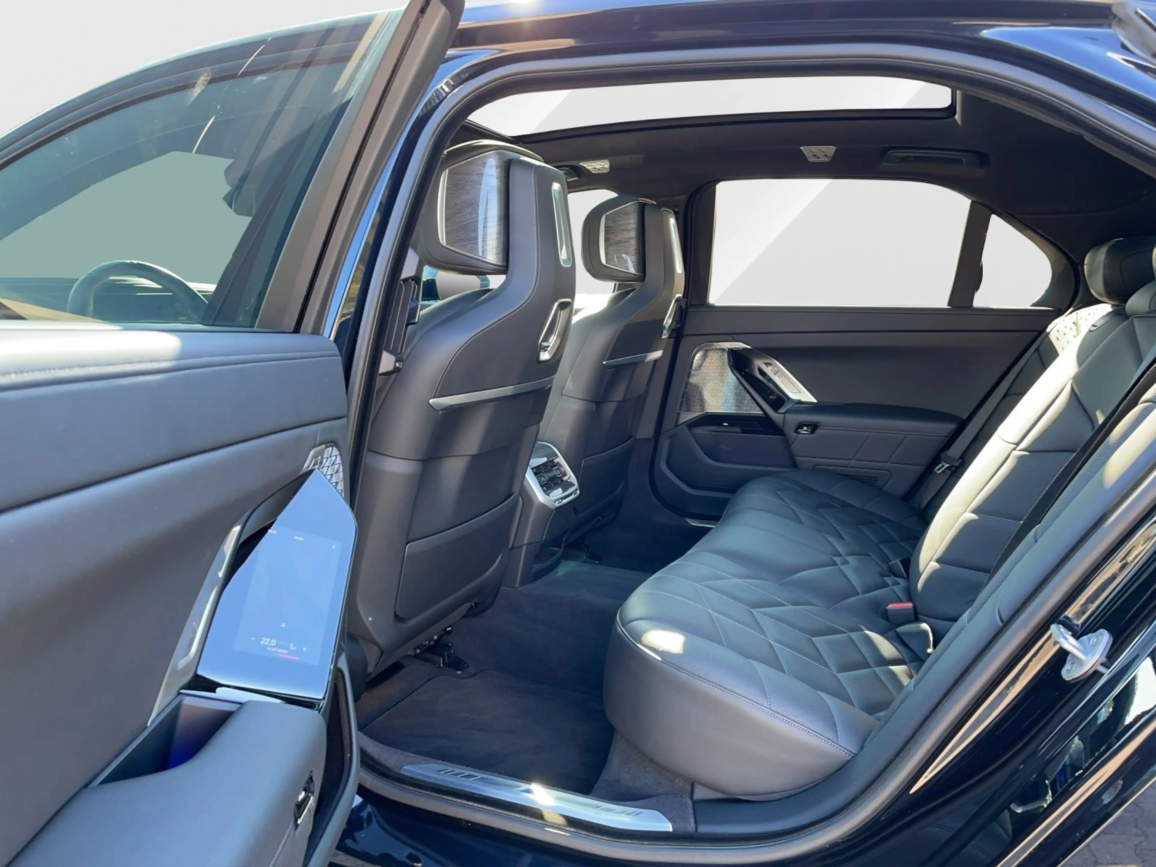 BMW 740 d xDrive M Sport/ Automatiktüren/ B&W HiFi — photo 11