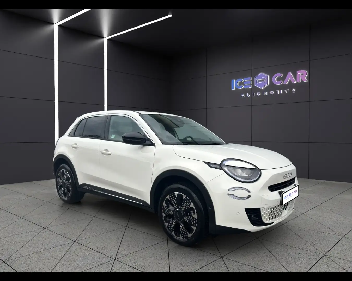 Fiat 600 (2023-->) - 600 Hybrid 136 CV DCT MHEV La Prima Wit - 2